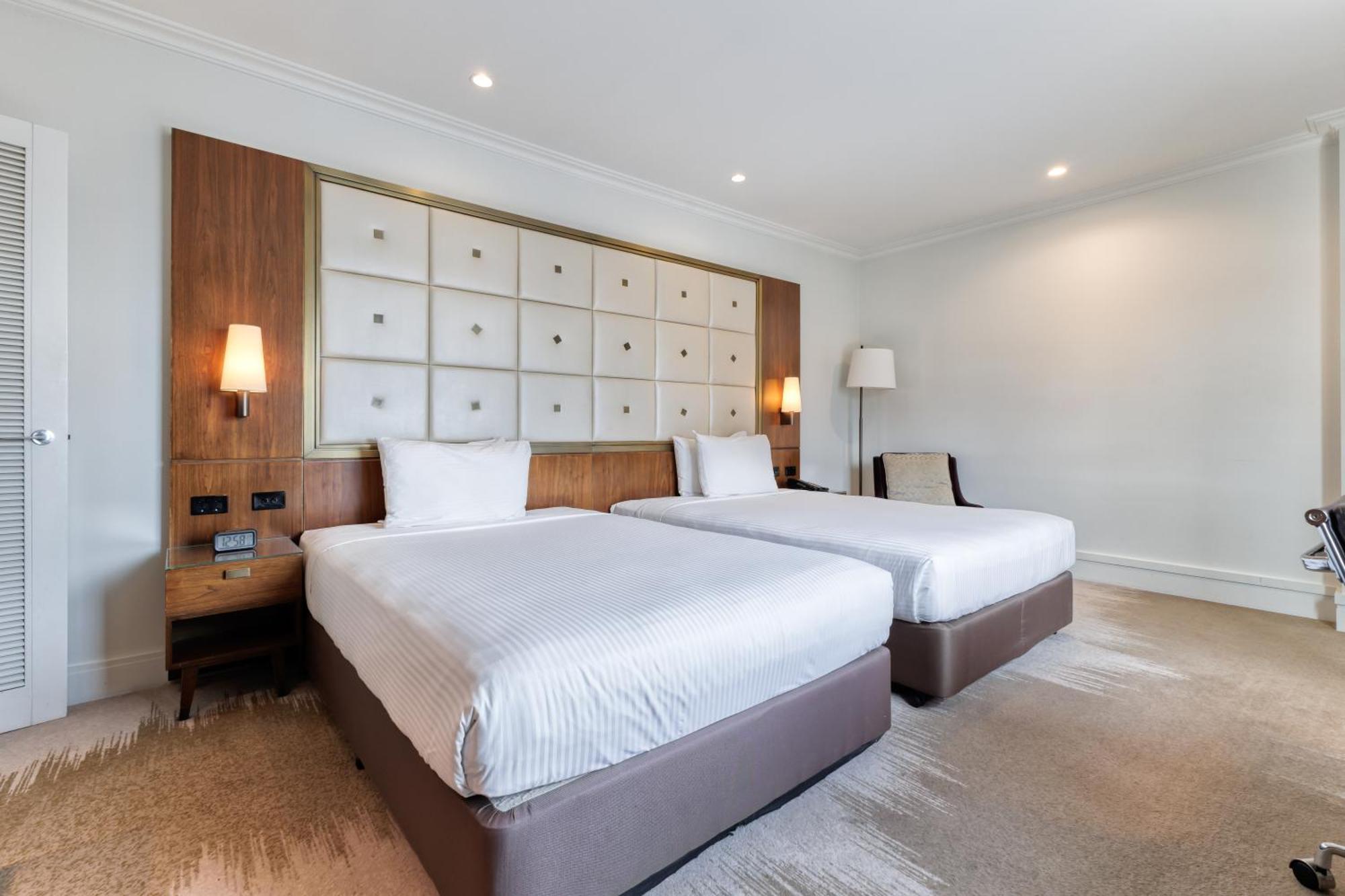 Amora Hotel Jamison Sídney Exterior foto A guest room at the Hilton Garden Inn